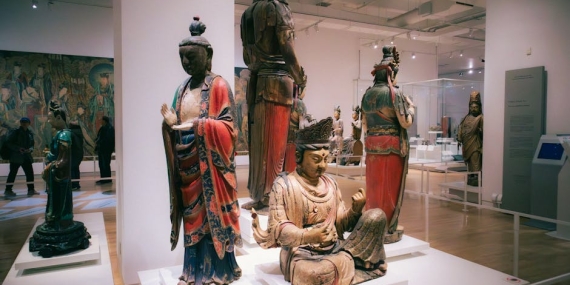 Işıl Özışık’ın “Işıltılar” Sergisi Büyük Kulüp’te Sanatseverleri Bekliyor