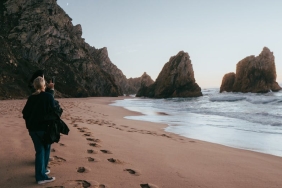 Fatih-Bina-Cokmesinde-Hayatini-Kaybeden-Semra-Urunca-Son-Yolculuguna-Ugurlandi-featured