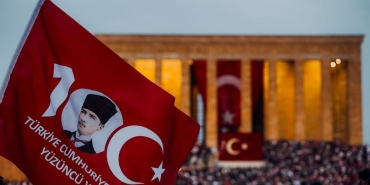 BIST-100-13.000-Seviyesi-Uzerinde-Kapanarak-Gunu-Yukselisle-Tamamladi-featured