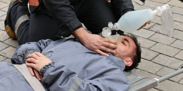 Samsun8217da-Refuje-Carpan-Otomobilde-Iki-Kisi-Yaralandi-featured